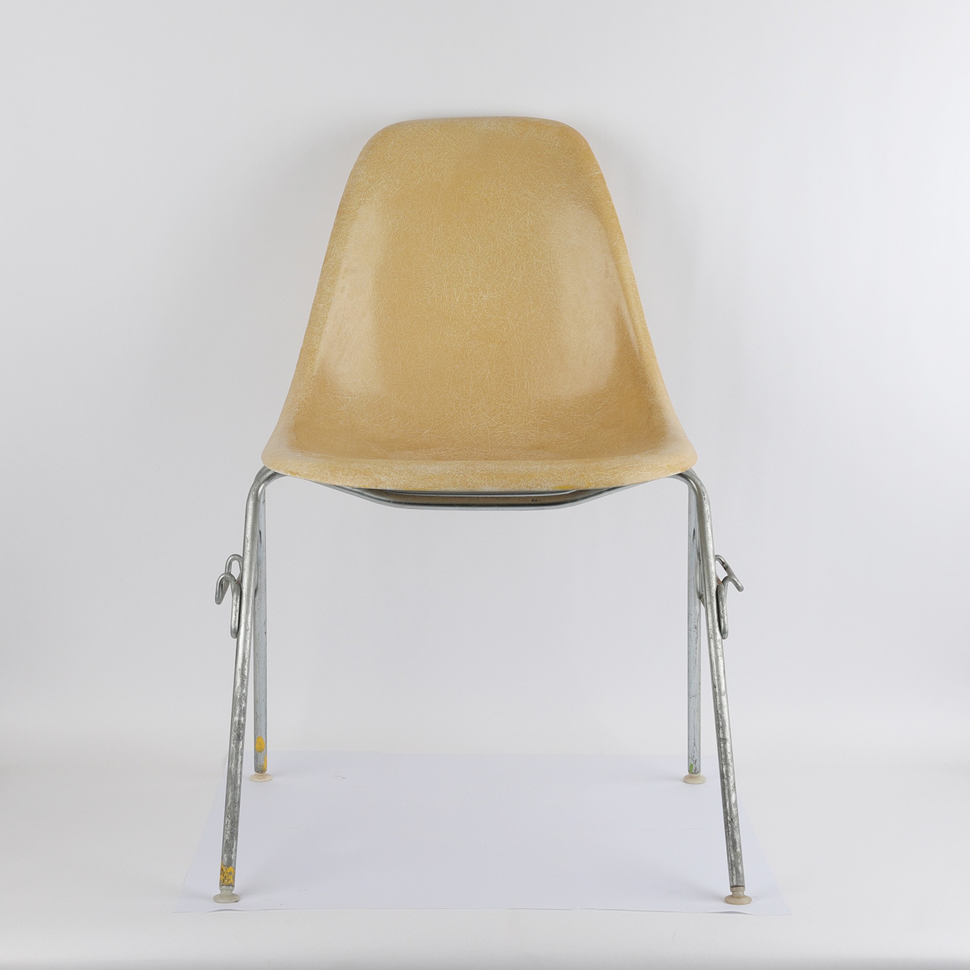 [B급 할인] Eames Fiberglass Side Chair(DSS) - Ochre Light